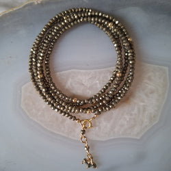 Wrap around ketting/armband van pyriet