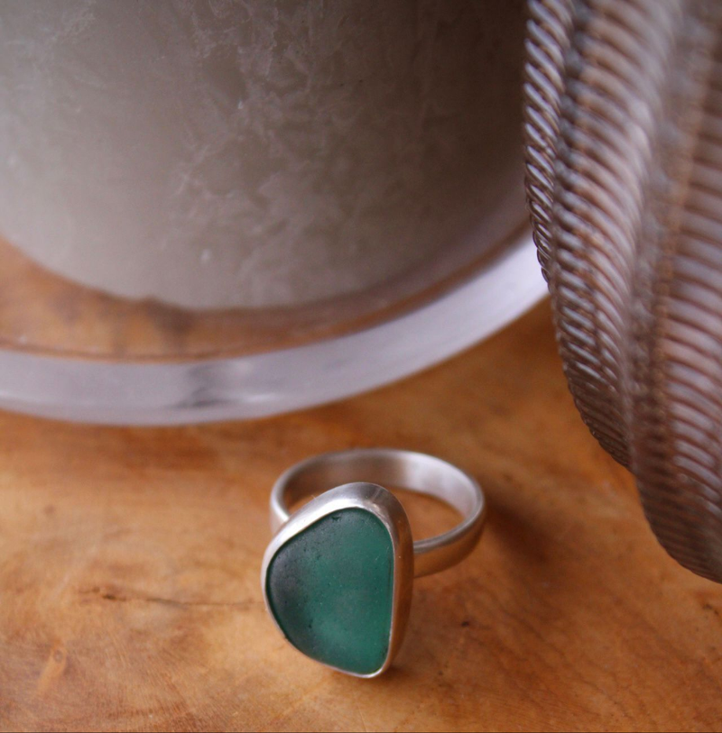 Ringmaat 58 (us 8.5) sea glass